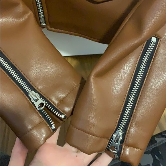 Brown fall jacket - Picture 4 of 8